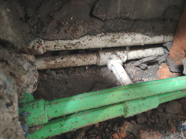 项城市消防水管漏水检测维修.客厅漏水检测维修